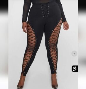 Nwot fashion to figure size 0 lace up leggings